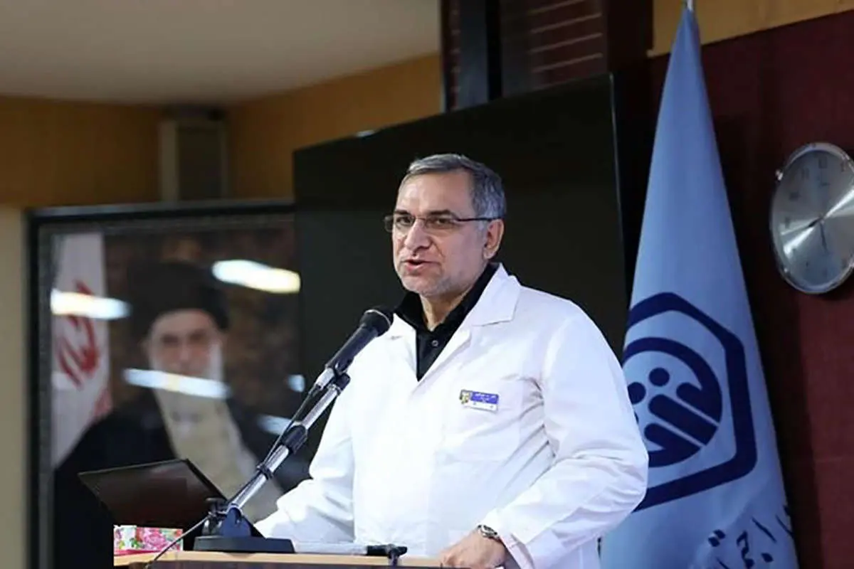 وزیر بهداشت: دانشگاهها باید باز شوند
