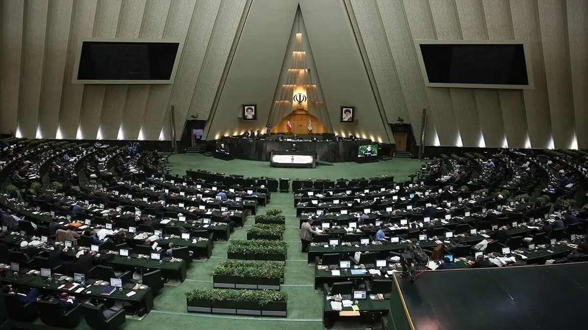 موافقت مجلس با کلیات طرح تسهیل صدور مجوز‌های کسب‌وکار