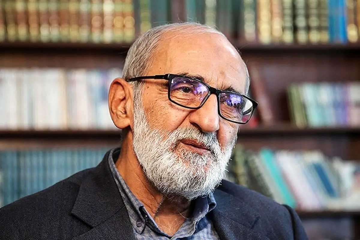 شریعتمداری: ایران از «ان‌پی‌تی» خارج شود