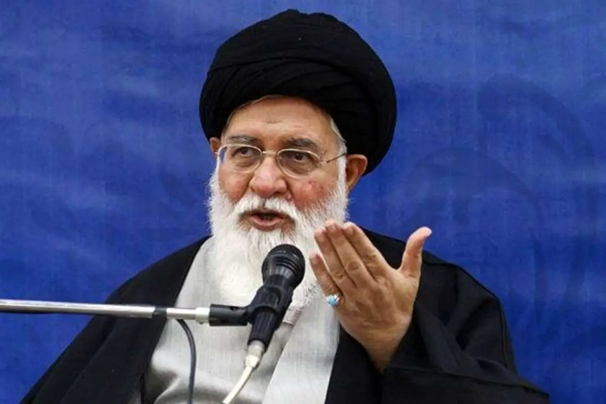 علمالهدی: دنیای شرق در مقابل غرب به سراغ ما آمده و در برابر ما خضوع میکند