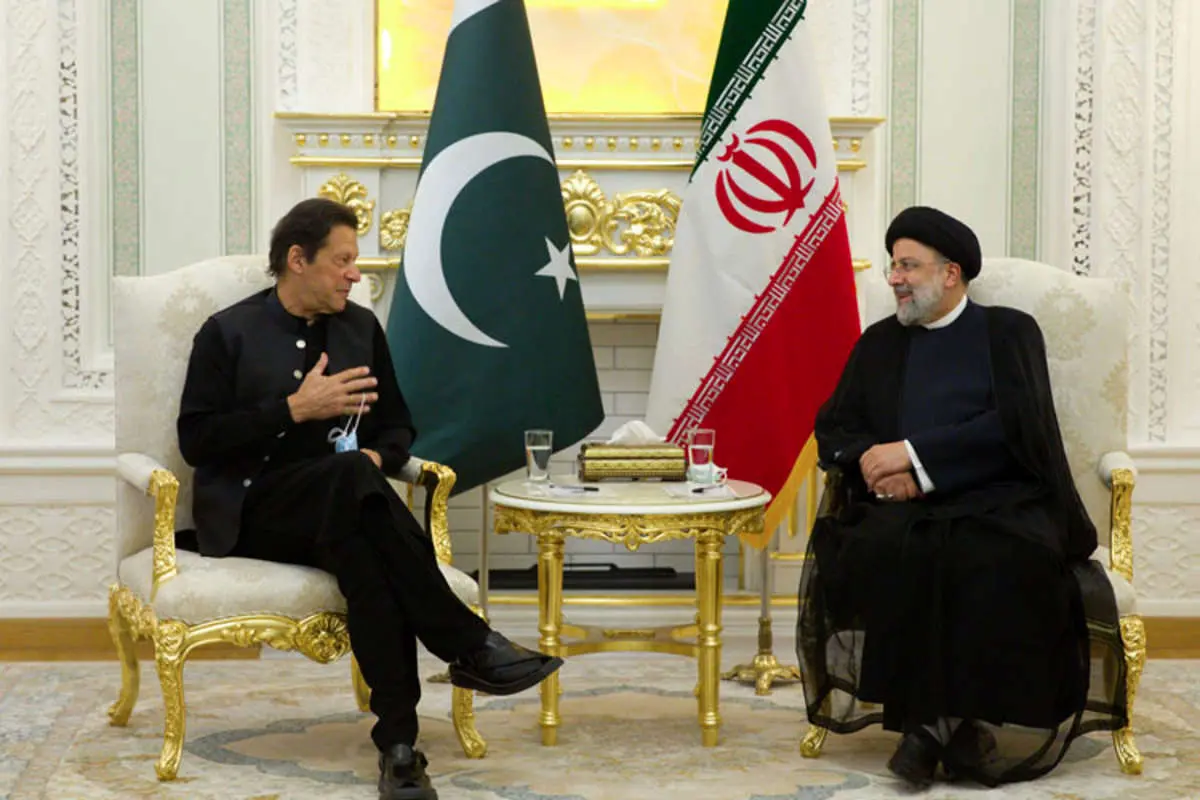 راه حل رئیسی برای افغانستان در گفت و گو با عمران خان