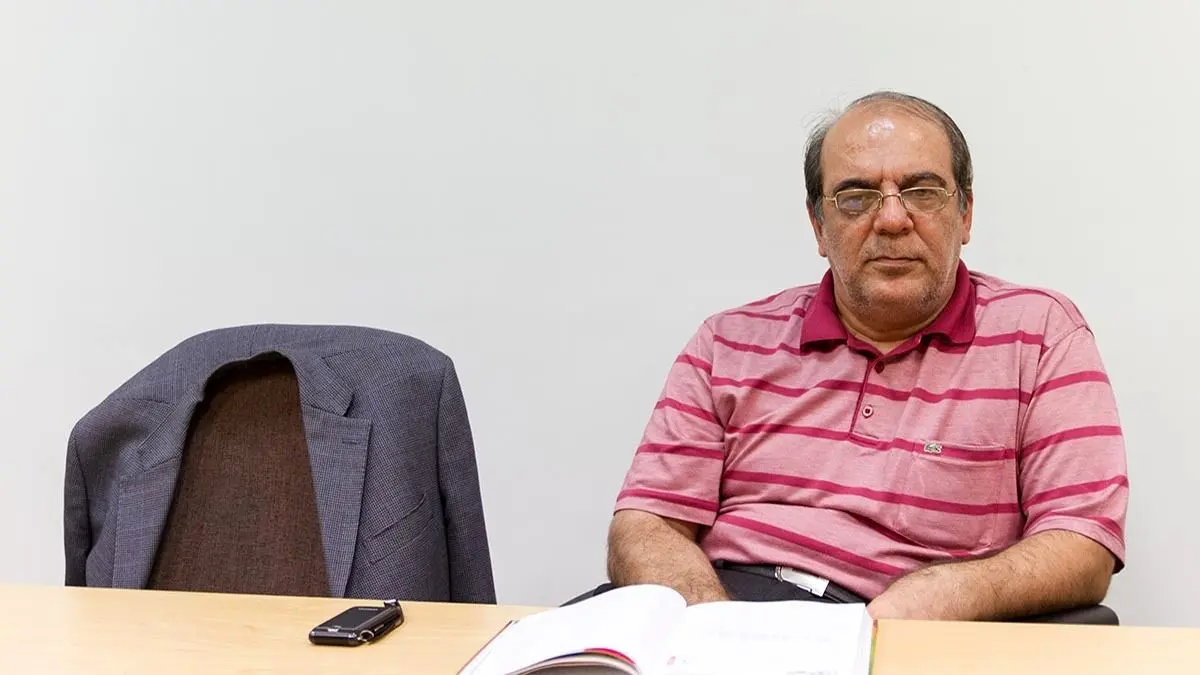 حجاب اجباری و واکسن اجباری