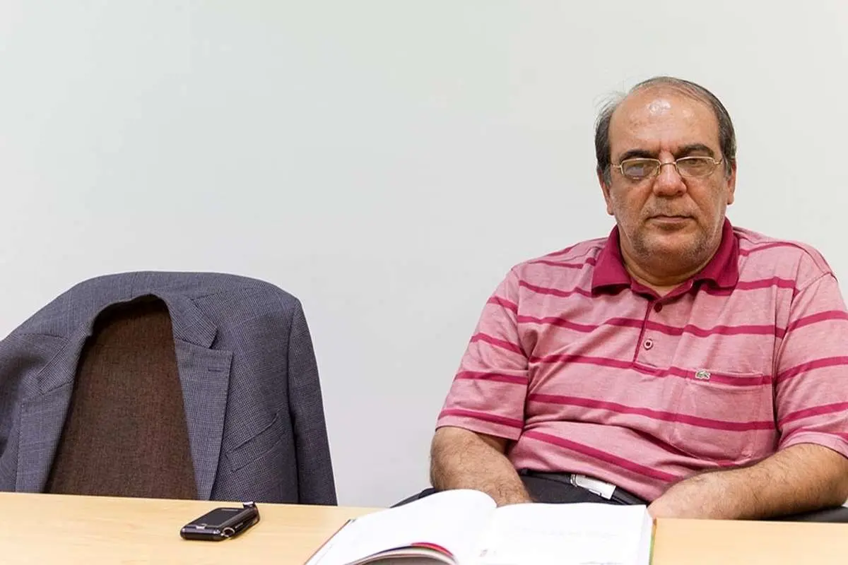 حجاب اجباری و واکسن اجباری