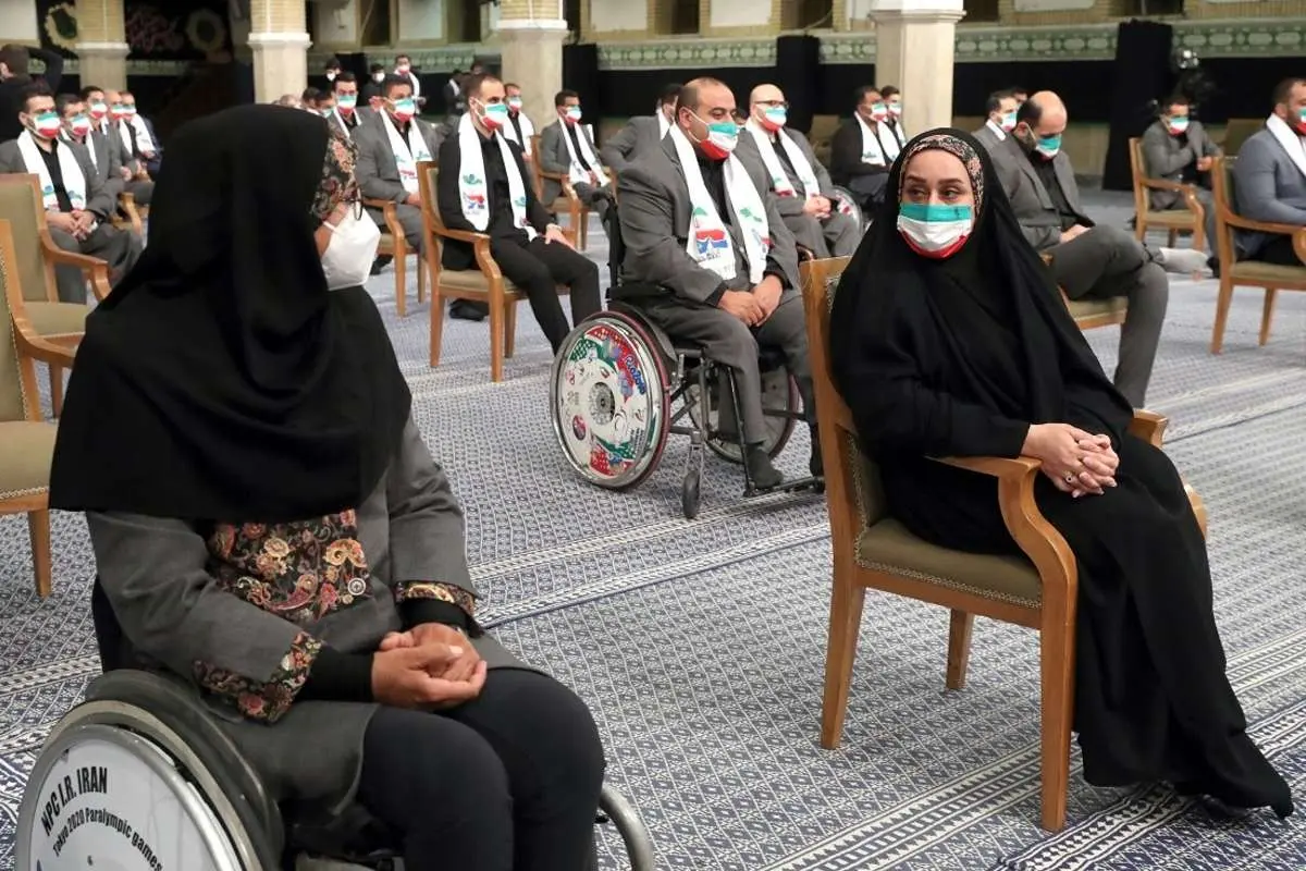 (تصاویر) دیدار قهرمانان المپیک و پارالمپیک ایران با رهبر انقلاب