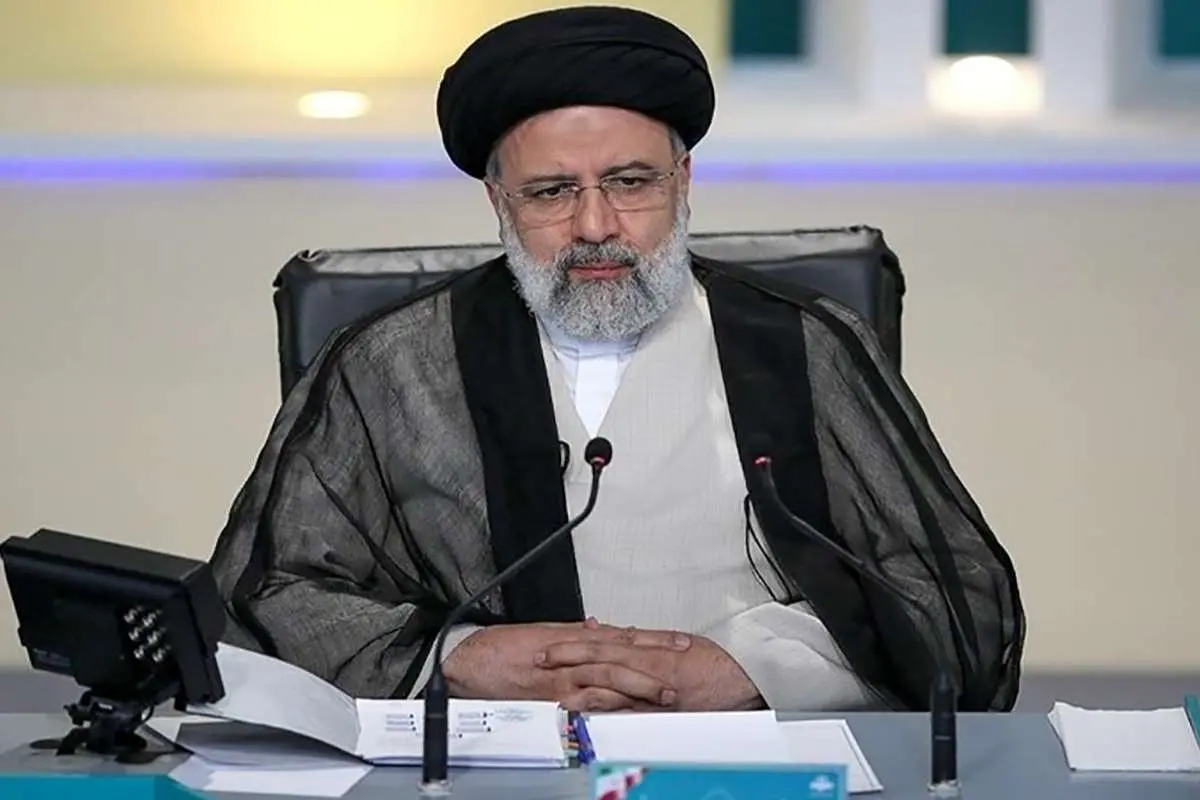 چرا رئیسی هم حاضر نشد در انتخابات، خود را اصولگرا بداند؟