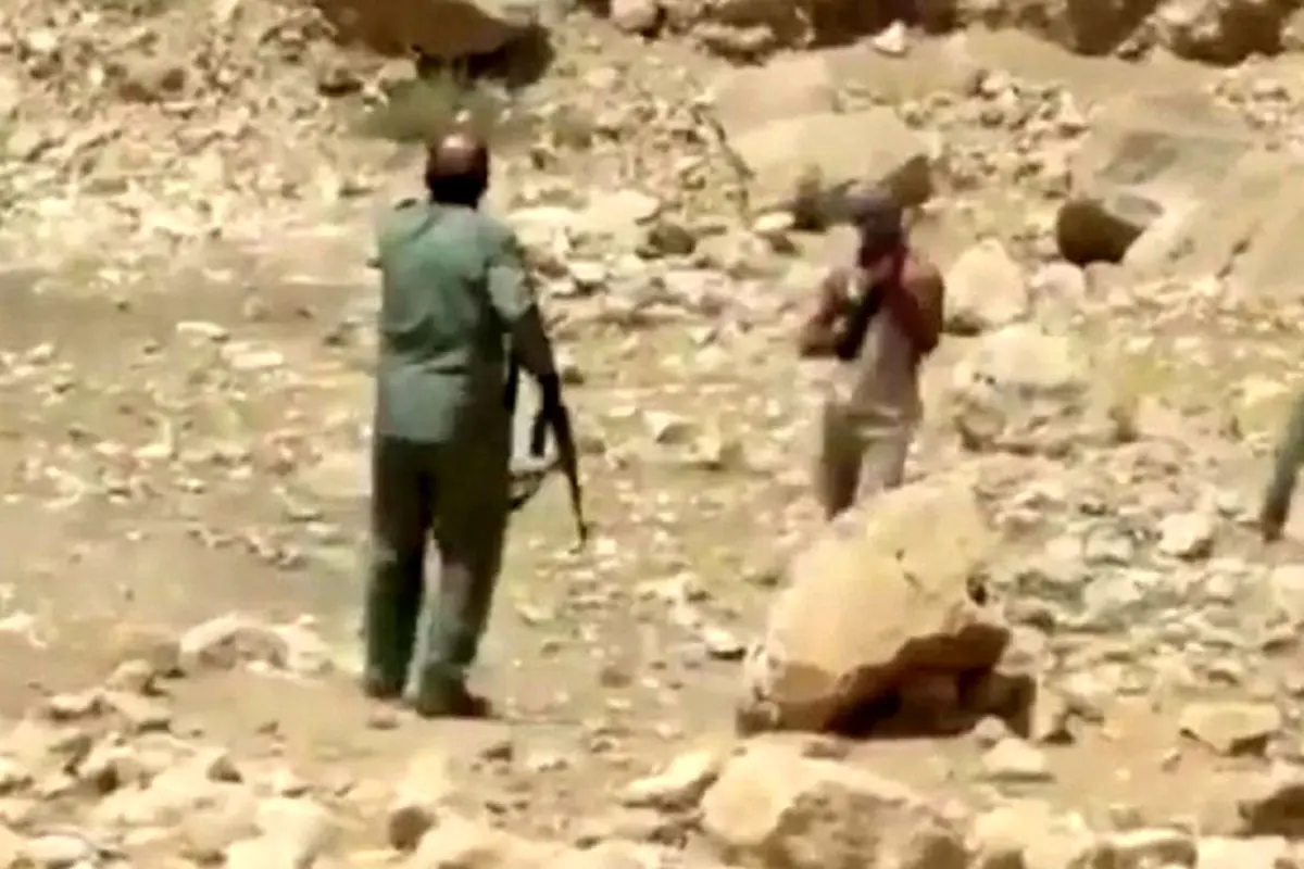(ویدئو) دوئل دو محیط‌بان با یک شکارچی