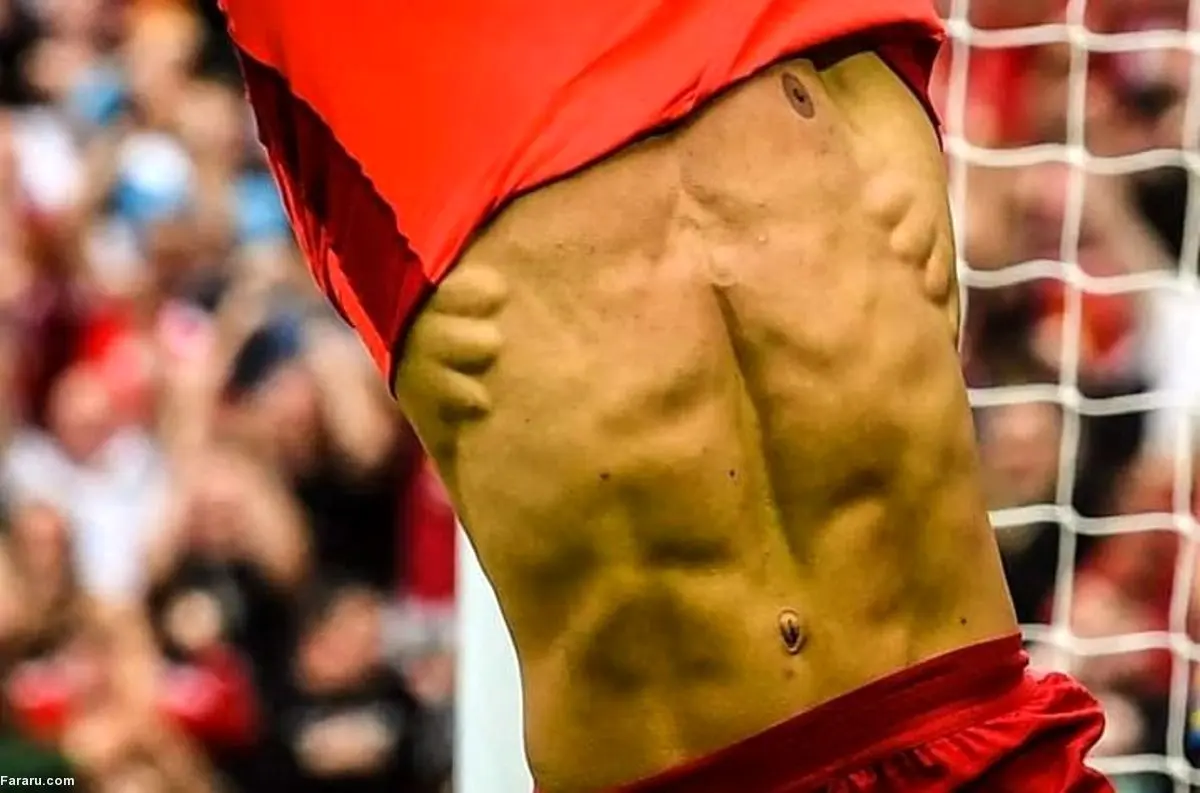 (تصاویر) عضلات بدن محمد صلاح سوژه شد