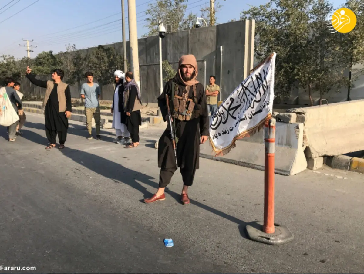 (ویدئو) اهتزاز پرچم طالبان در قبیله آفریقایی!