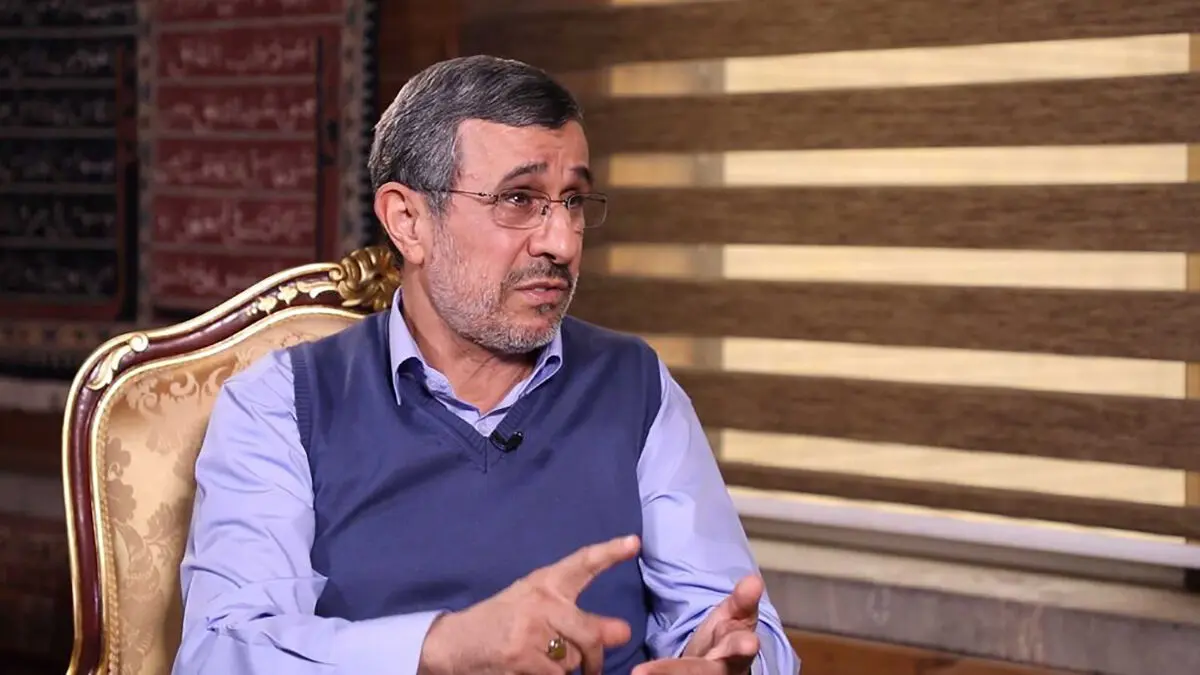 توئیت جنجالی احمدی‌نژاد خطاب به پوتین
