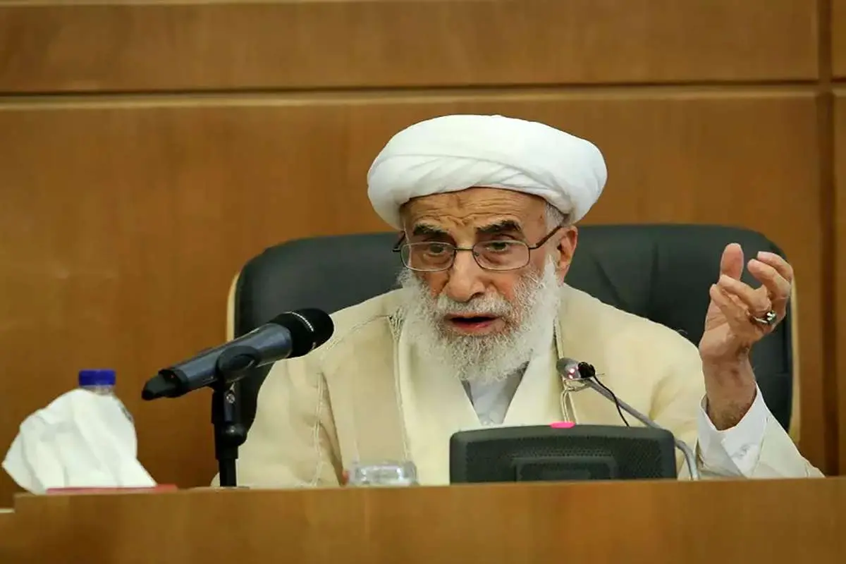 آیتالله جنتی: زمینه برپایی راهپیمایی اربعین فراهم شود