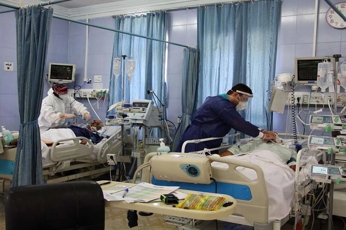 وزارت بهداشت: هنوز از پیک پنجم عبور نکرده‌ایم