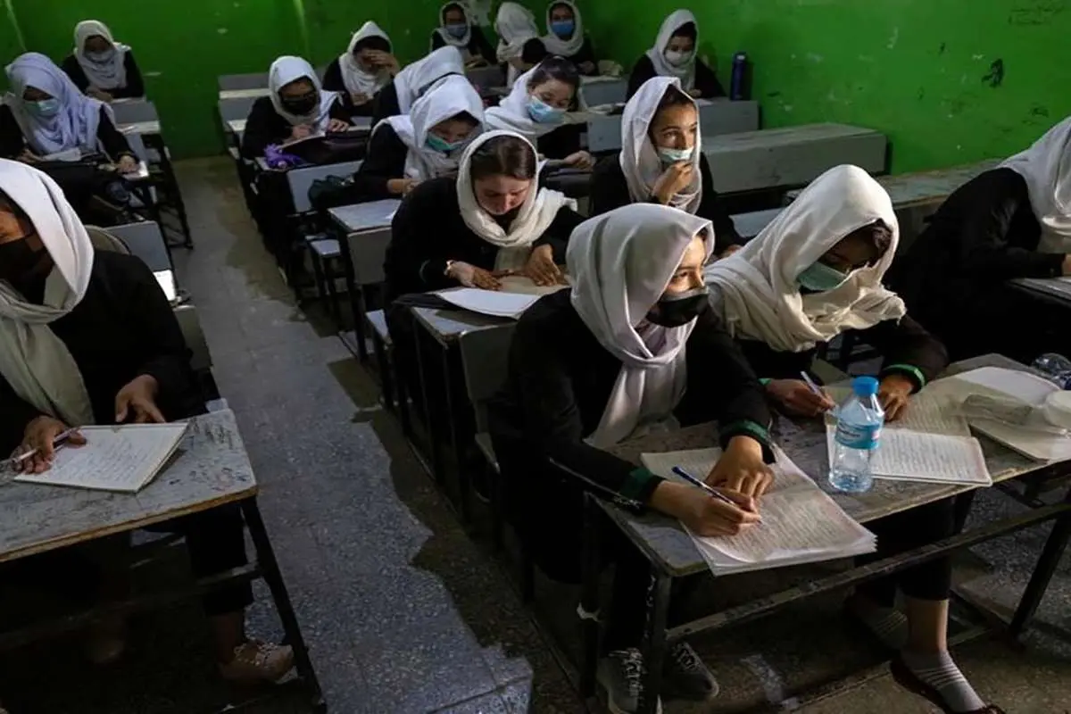طالبان: حقوق مساوی زنان و مردان را در آموزش تضمین میکنیم
