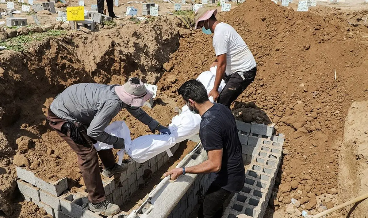 (تصاویر) روز‌های شلوغ آرامستان اهواز