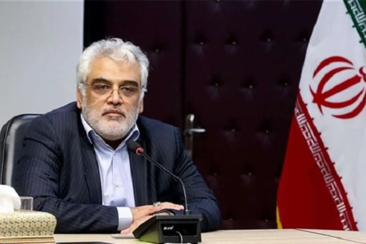 واکنش رییس دانشگاه آزاد به اخراج بیژن عبدالکریمی
