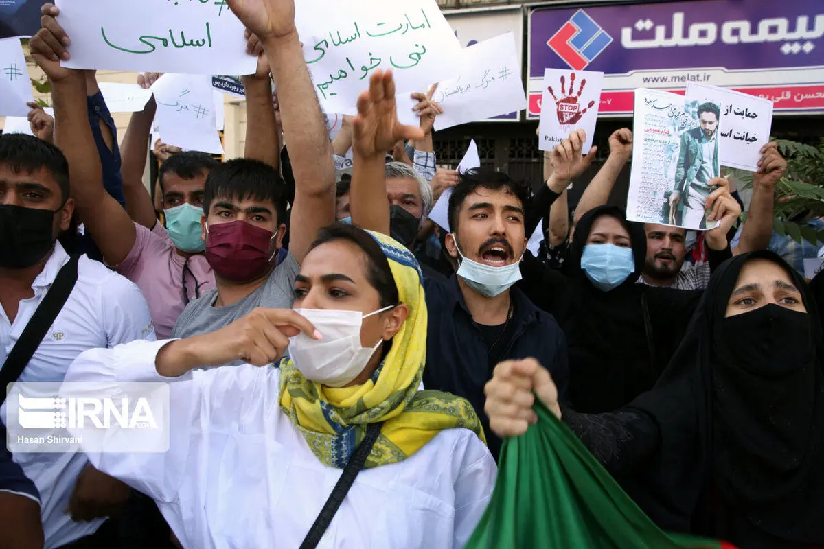 (تصاویر) تجمع اعتراضی افغانستانی‌های مقیم تهران