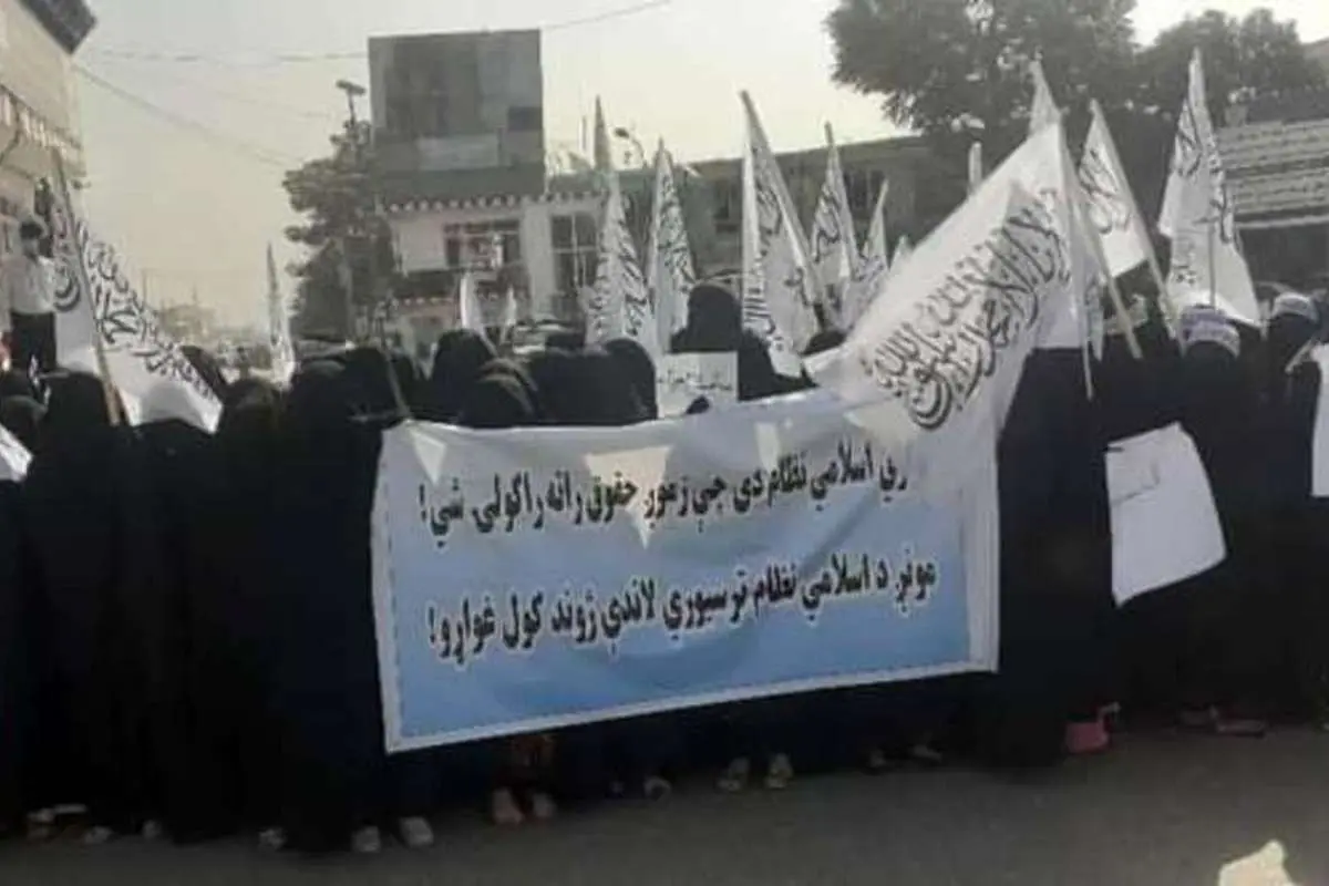 (ویدئو) زنان حامی طالبان: ما دموکراسی نمیخواهیم