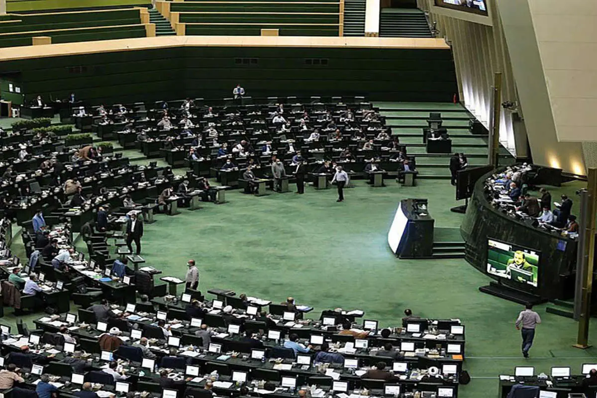 نسقکشی از دولت دوازدهم بر سر حقوقهای نجومی