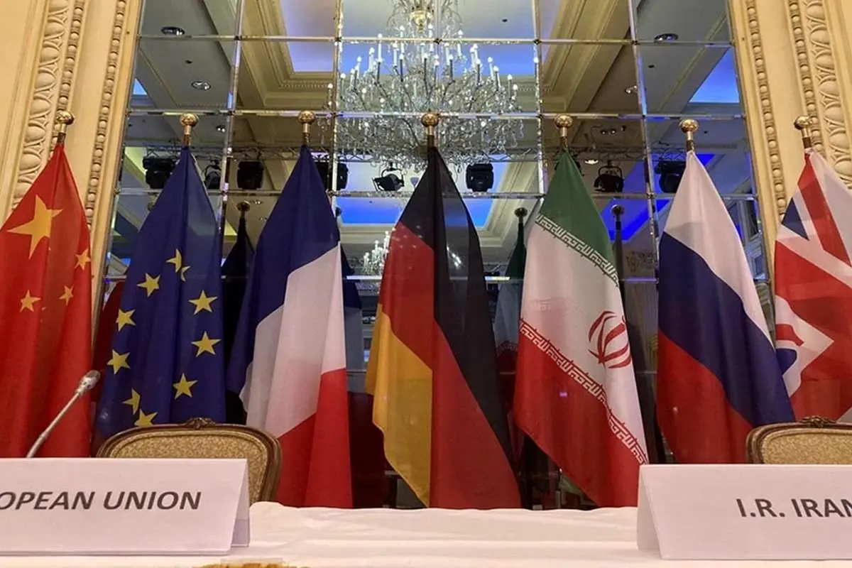 کیهان: ایران در پی بازنگری در مذاکرات هستهای است