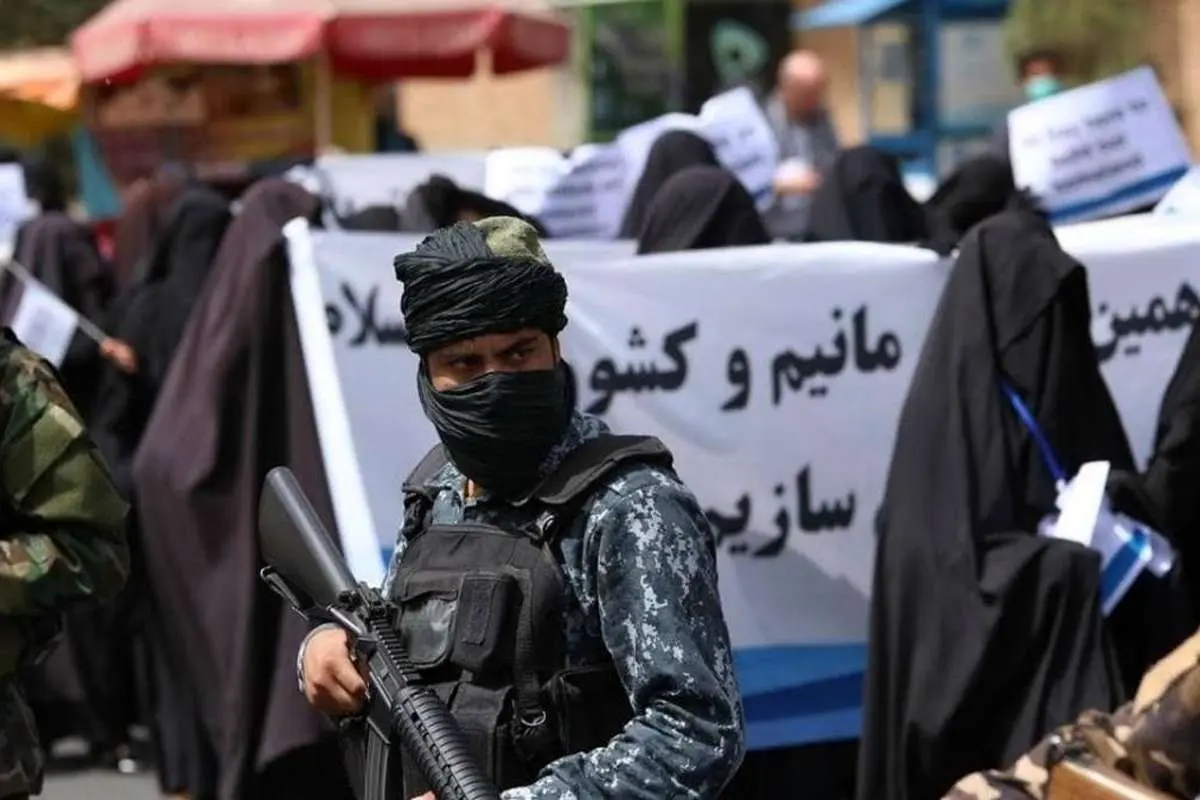 (تصاویر) تظاهرات زنان هوادار طالبان