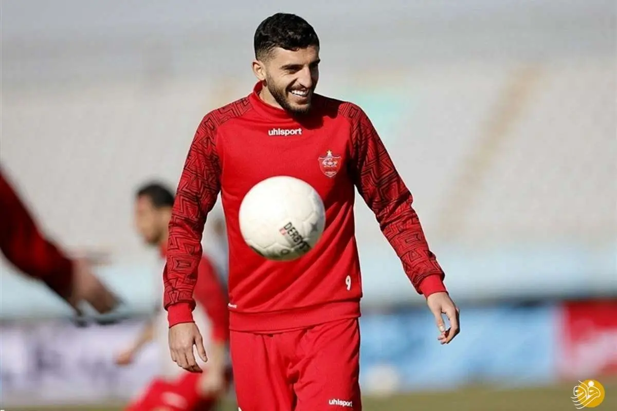 خانه نشینی ۴ هفتهای مهاجم پرسپولیس