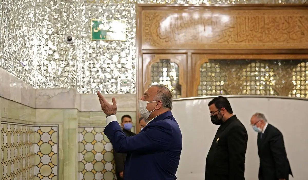 (تصاویر) نخست وزیر عراق در حرم امام رضا(ع)
