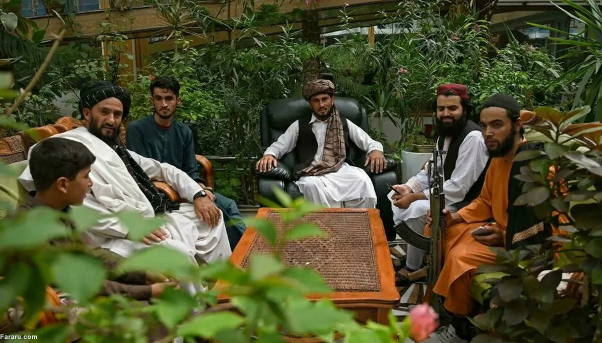 (ویدئو) مانور تبلیغاتی طالبان در خانه مجلل دوستم