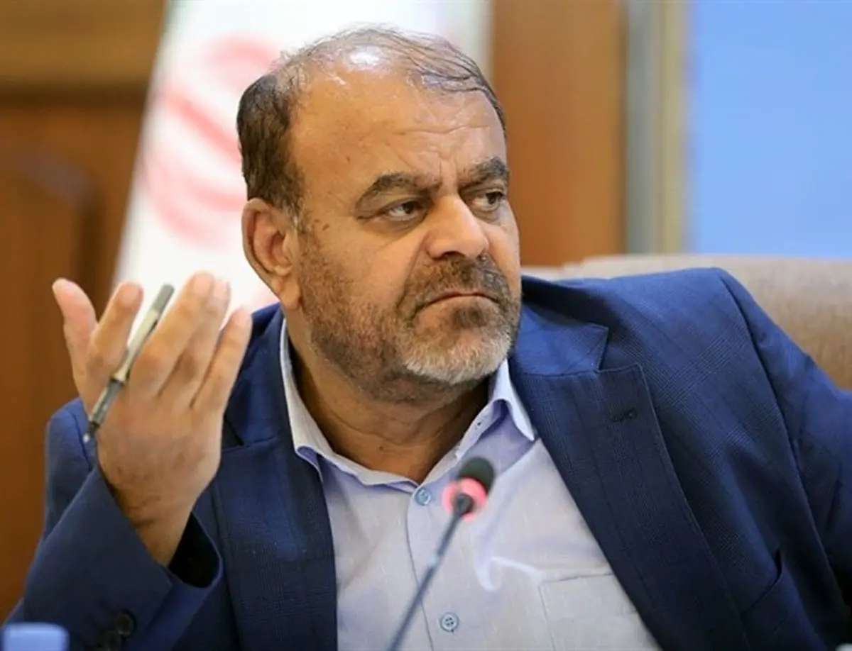 رستم قاسمی: تست کرونای زائران اربعین به صورت «چشمی» انجام می‌شود