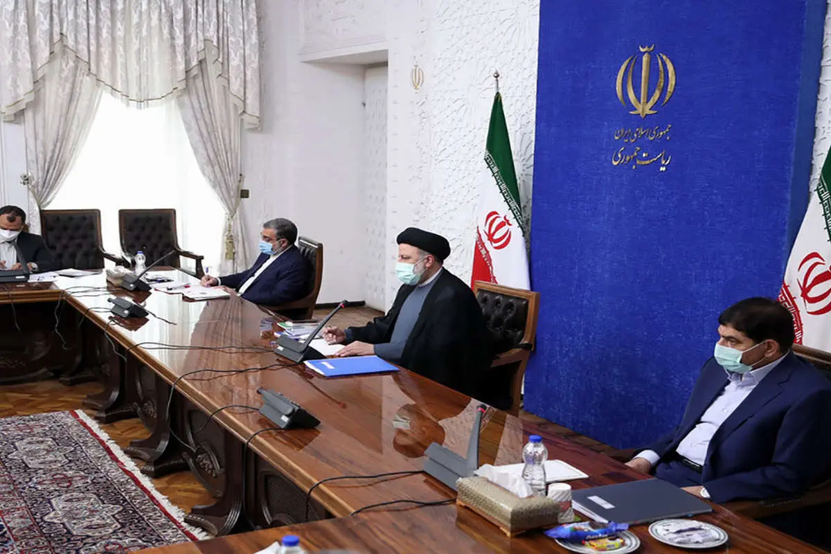 رئیسی: بانک مرکزی منابع ارزی خارج از کشور را به داخل بازگرداند