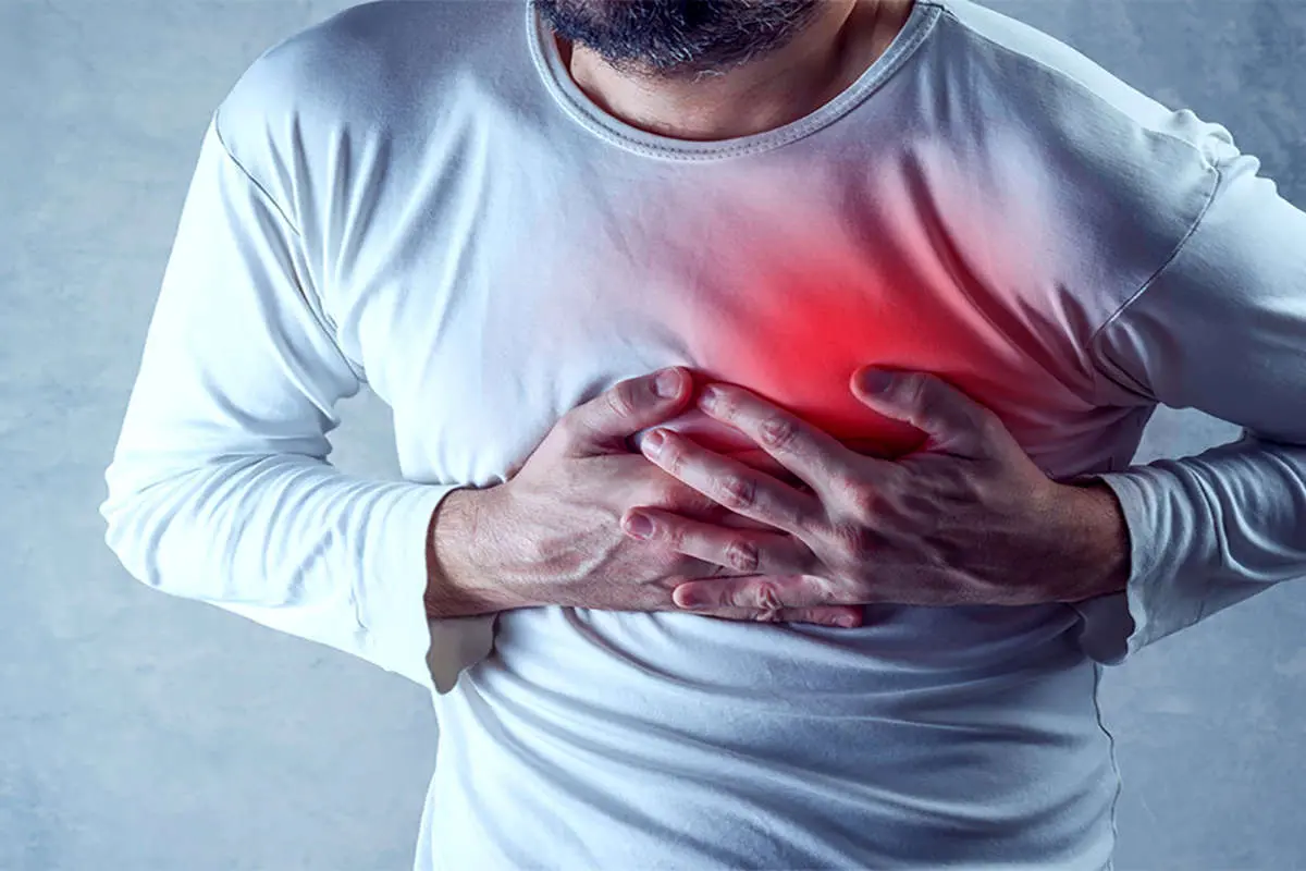 علائمی که یک ماه پیش از سکته قلبی در بدن ظاهر میشوند