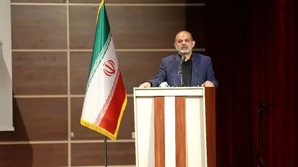 عکس خبرساز وزیر کشور با ظاهری متفاوت
