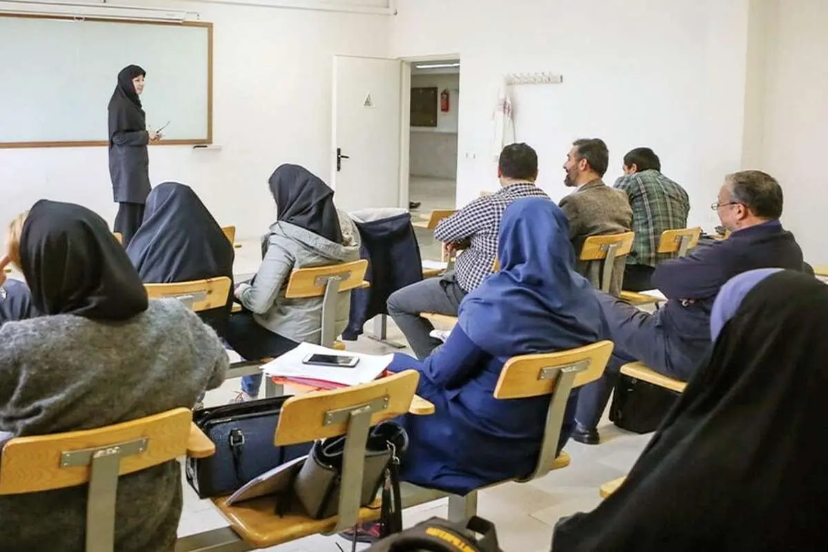 «دانشگاهها احتمالا اواسط یا اواخر ترم جاری بازگشایی میشوند»