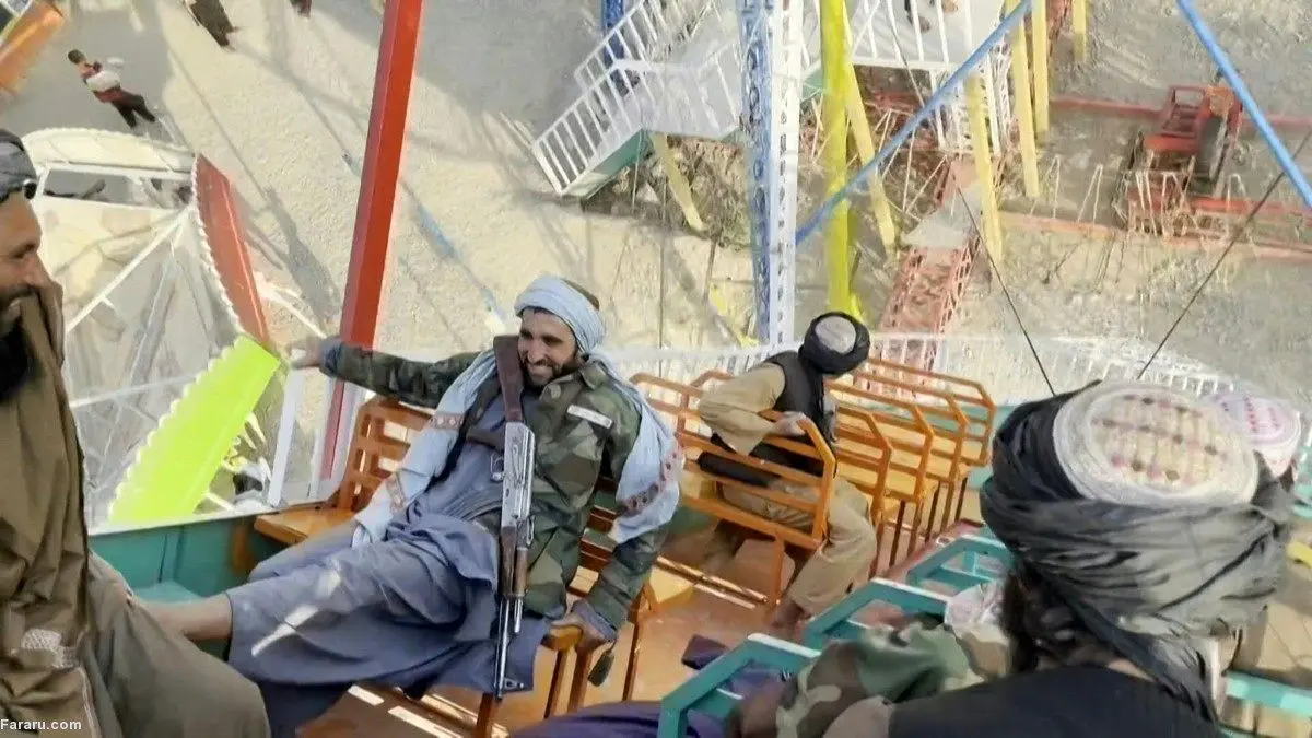 (ویدئو) لذت جنگجویان طالبان در کشتی دزدان دریایی!