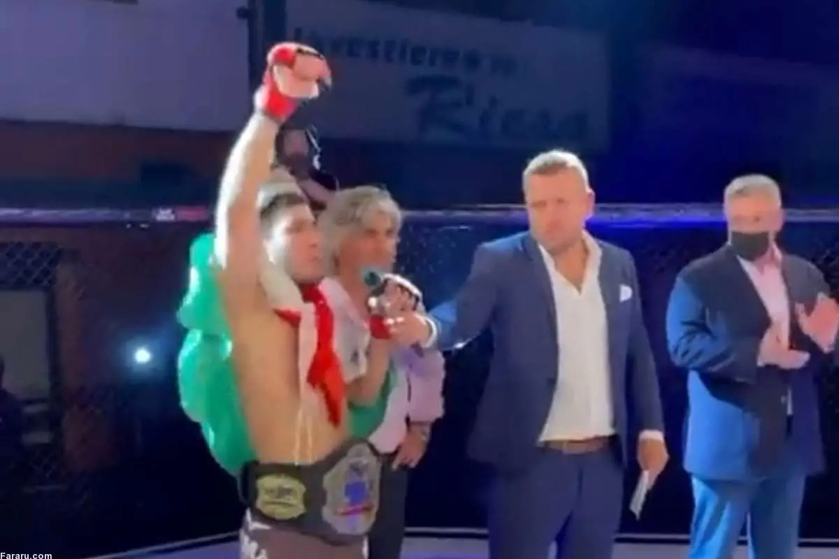 (ویدئو) تقدیم کمربند قهرمانی MMA به احمدشاه مسعود