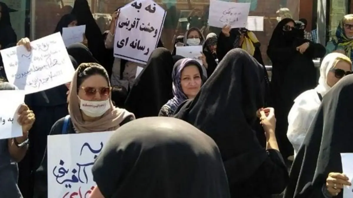 تجمع «مخالفان واکسن» مقابل مجلس