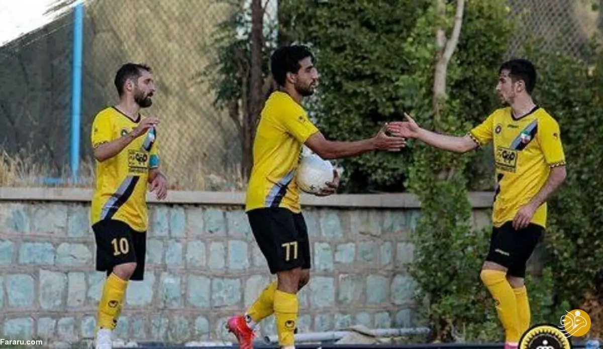 پست جدید فرشاد احمدزاده در سپاهان