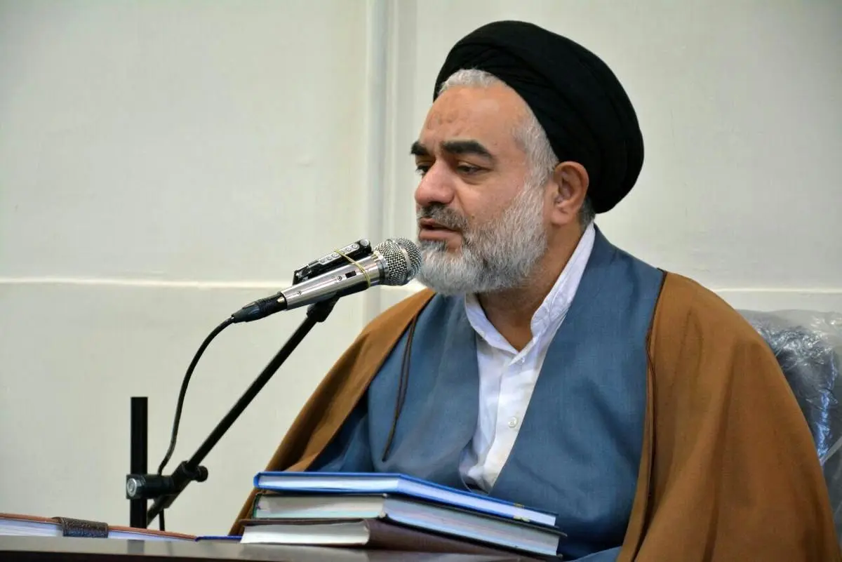 «کسی که محاسن ظاهری ندارد چه انتظاری است که محاسن ذاتی داشته باشد»
