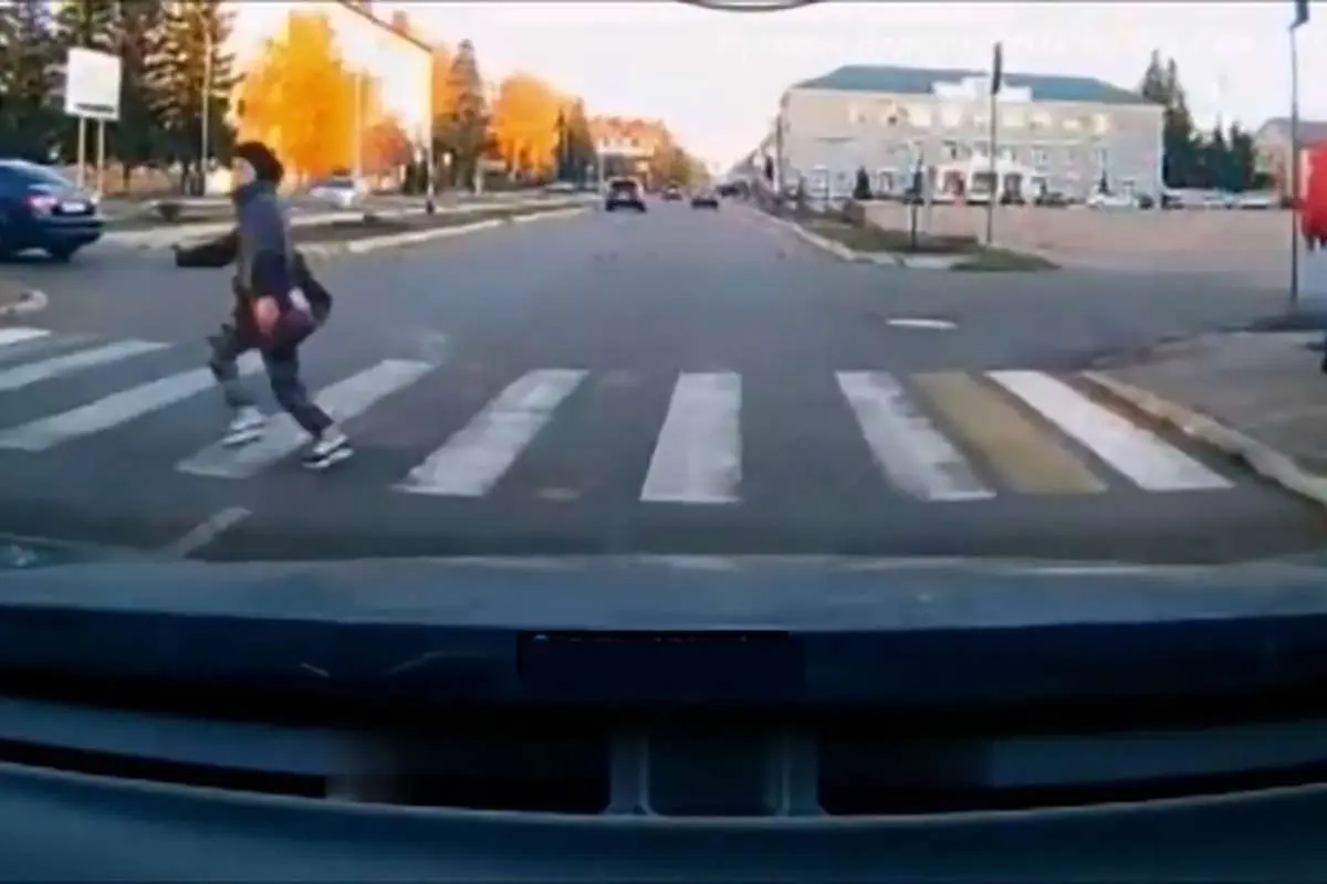 (ویدئو) راه رفتن مصدوم پس از تصادف شدید!