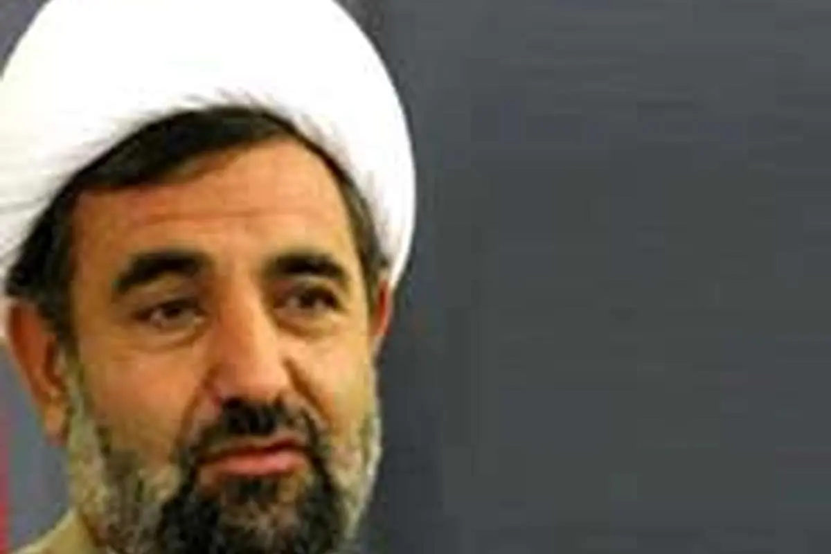 ذوالنور: موسوی و کروبی را باید به مرده سیاسی تبدیل کرد نه قهرمان