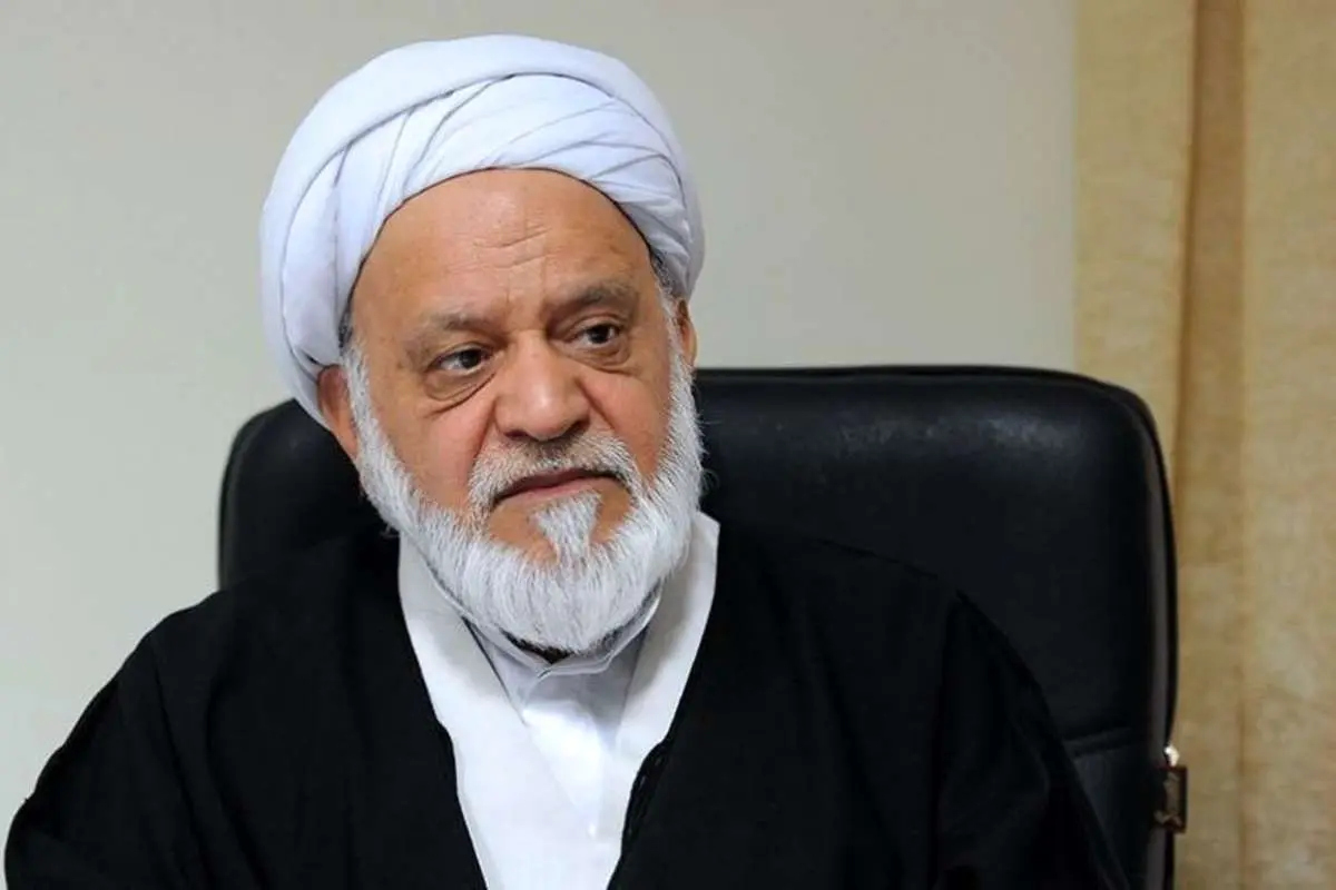 حرف مصباحی مقدم با موضع امام فرق میکند