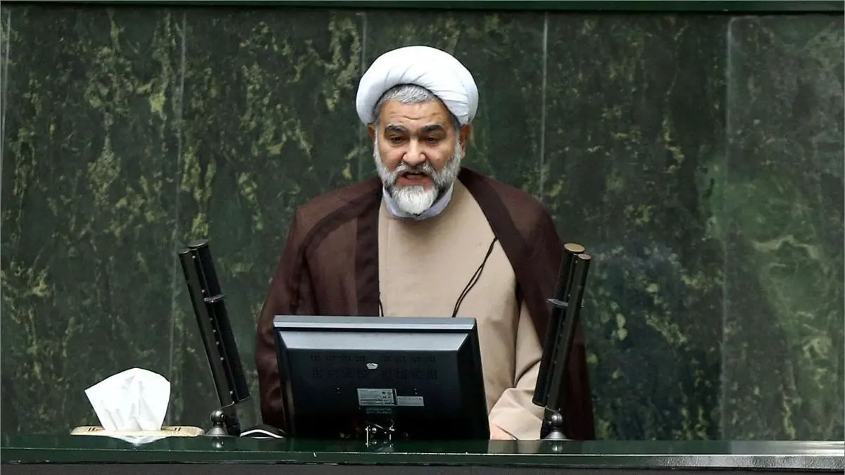 زندانی «فیلم اوین» خود را به غش زده بود