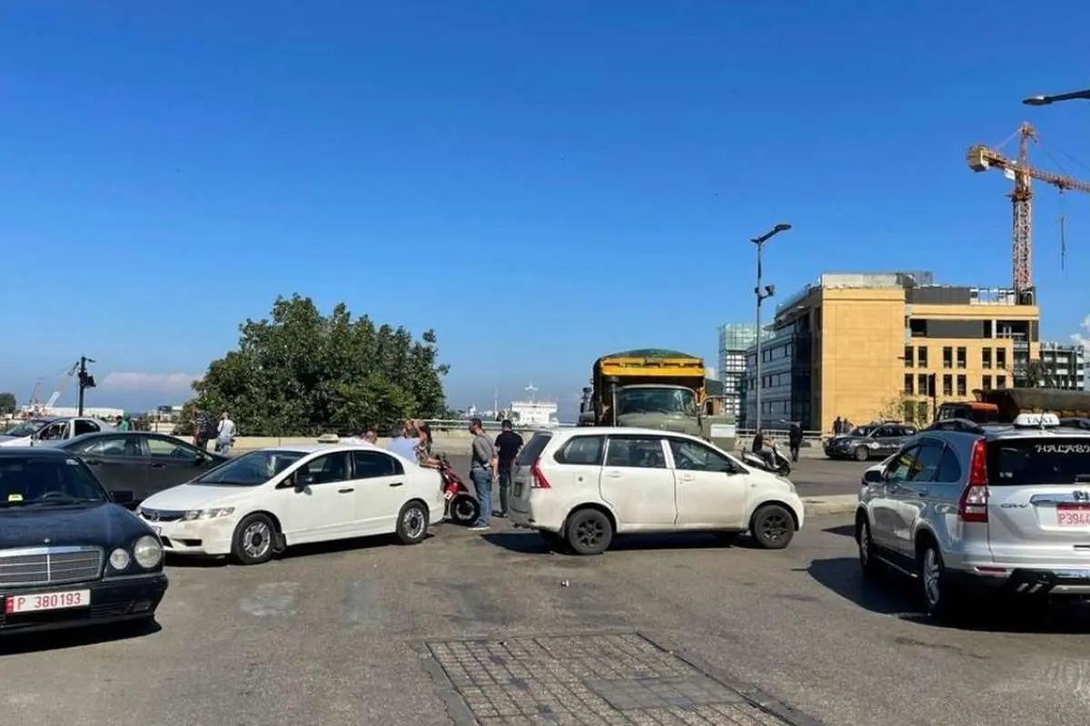 (تصاویر) اعتراض به افزایش قیمت بنزین در لبنان