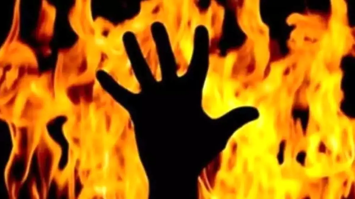 خودسوزی یک زن در خمام