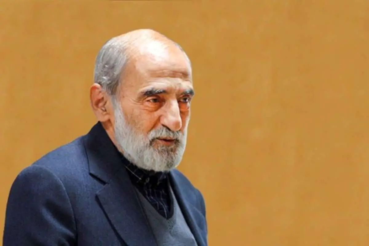 حمله شریعتمداری به روحانی و ظریف