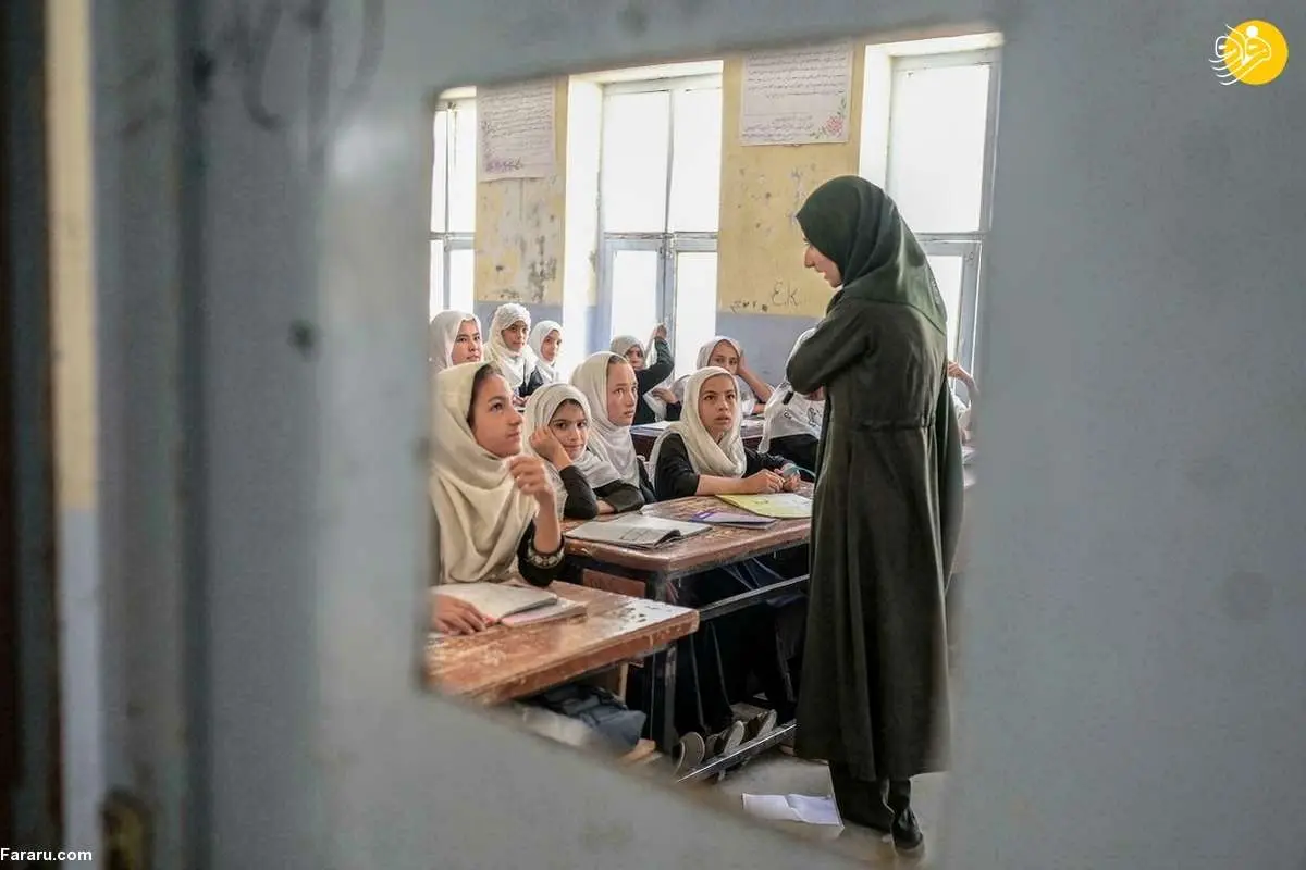 (ویدئو) نگرانی و ترس خانم معلم در سنگر طالبان