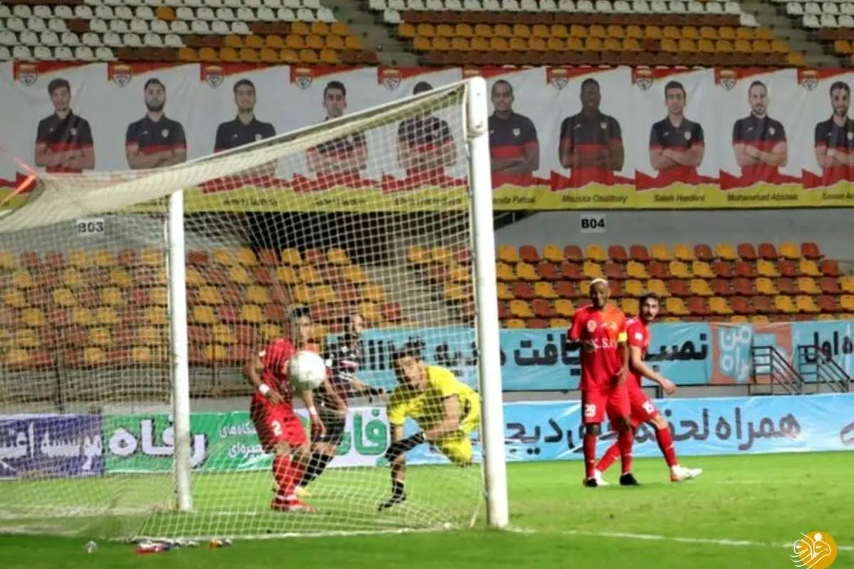 گل پرسپولیس به فولاد آفساید بود؟!