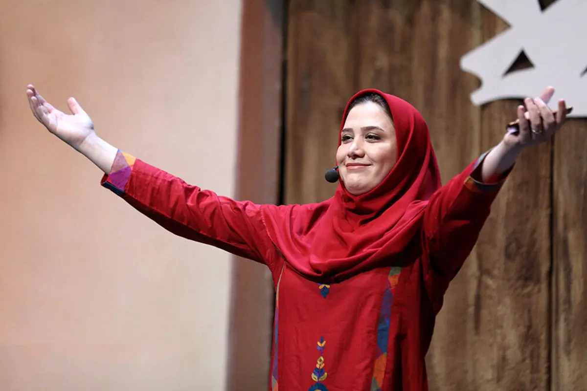 (ویدئو) لحظه غش کردن مجری تلویزیون وسط برنامه