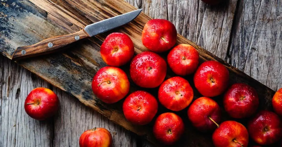 با خوردن سیب پخته چربی‌های اضافه را از خود دور کنید