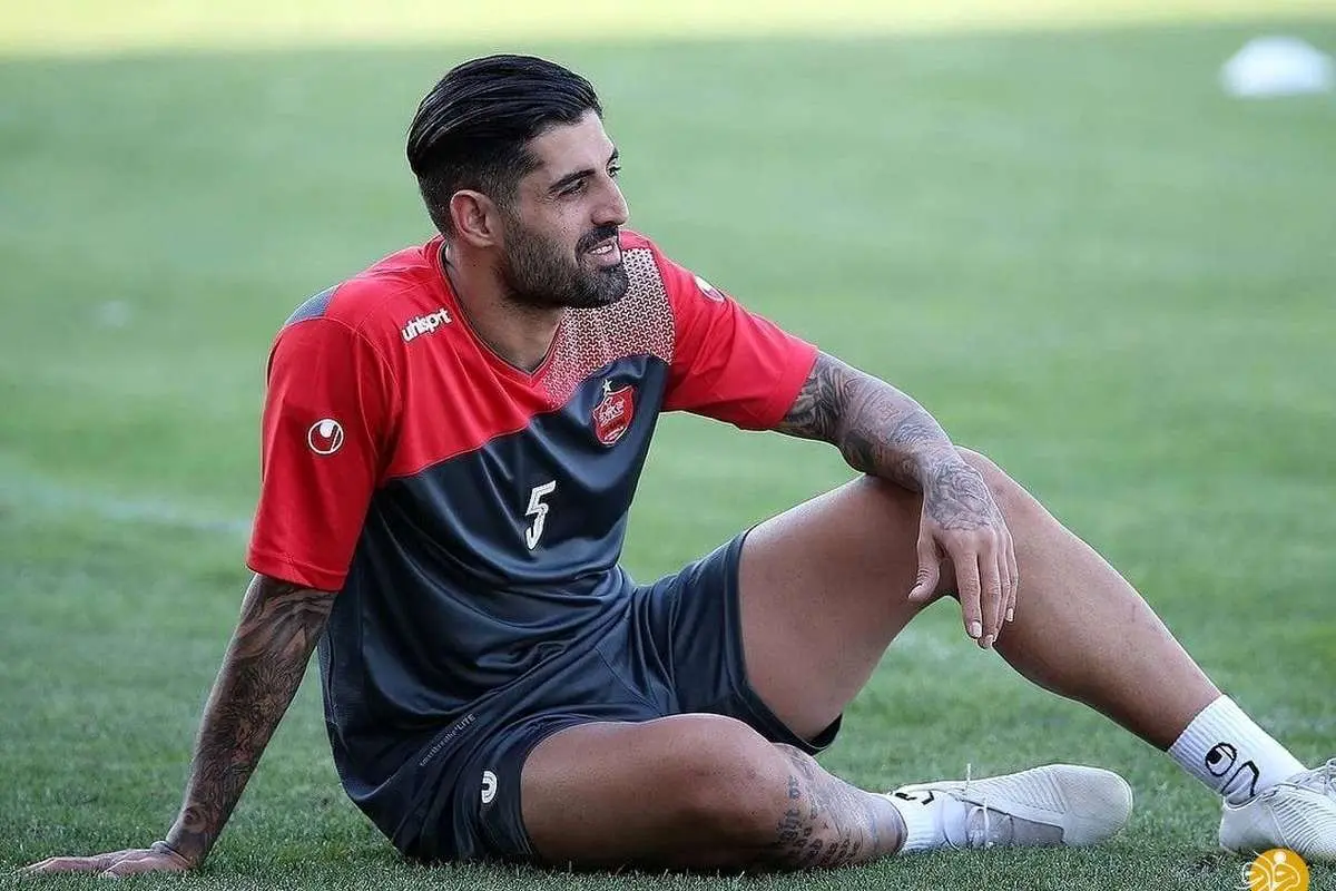مدافع مغضوب پرسپولیس بخشیده میشود؟ یحیی تصمیم میگیرد
