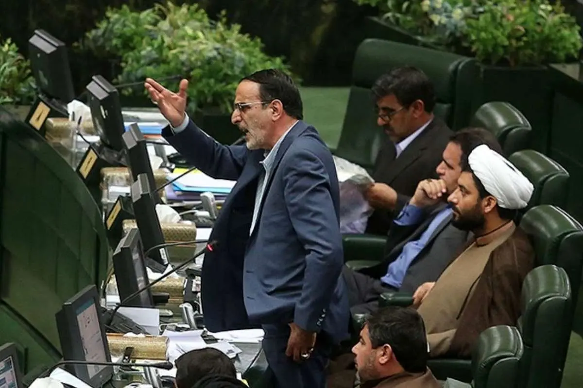 (ویدئو) مروری بر سیلی‌هایی که به گوش مسئولان زده شد!