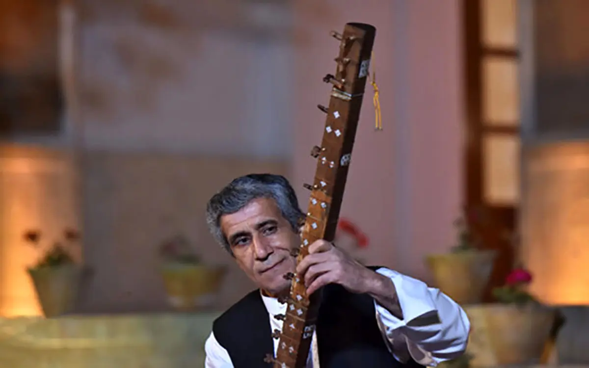 نوازنده هراتی: طالبان پایم را با آبِ جوش سوزاندند